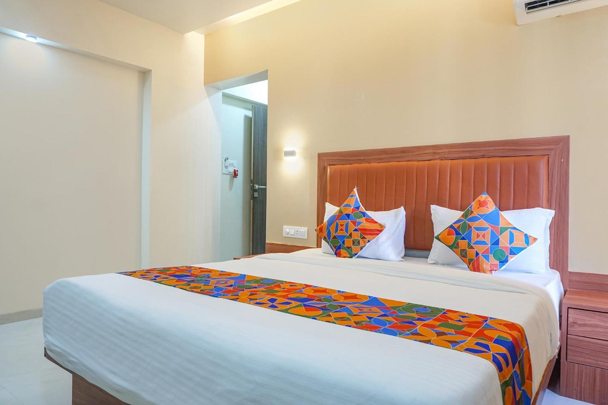 Fabhotel Emersion Residency - High Street Near Laxman Nagar, Baner Pune Exterior foto